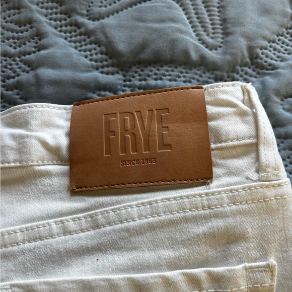 Frye Women’s White Straight Leg Jeans Size 8/29 Stretch Denim Classic - Picture 2 of 8